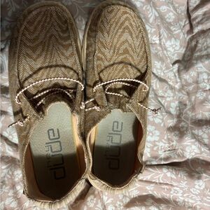 Hey dude Size 9